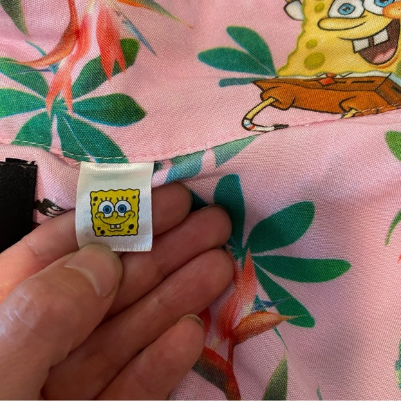 H&M- Button down shirt Sponge Bob and Hawaiian print flamingo palms flowers XXL - Picture 6 of 7